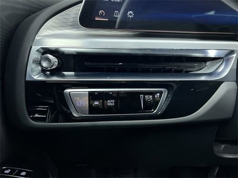 Used 2025 Cadillac Lyriq Luxury image 18