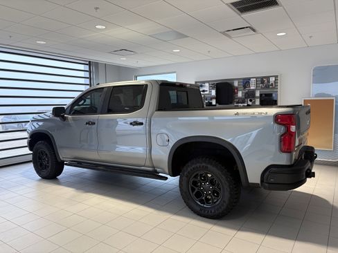 Used 2023 Chevrolet Silverado 1500 ZR2 w/ ZR2 Bison Edition image 3