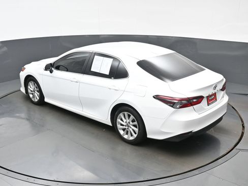 Used 2022 Toyota Camry LE FWD image 36