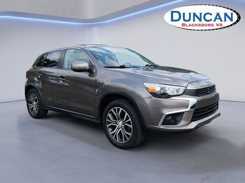 Used 2018 Mitsubishi Outlander Sport ES AWD/4WD image 1