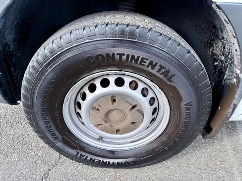 Used 2019 Freightliner Sprinter 2500 image 35