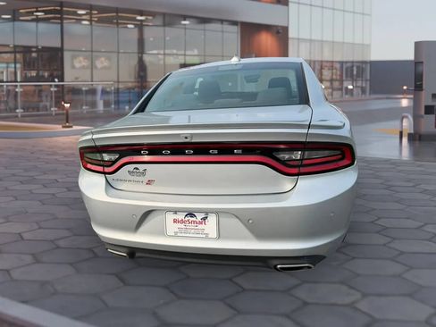 Used 2019 Dodge Charger SXT AWD/4WD image 10
