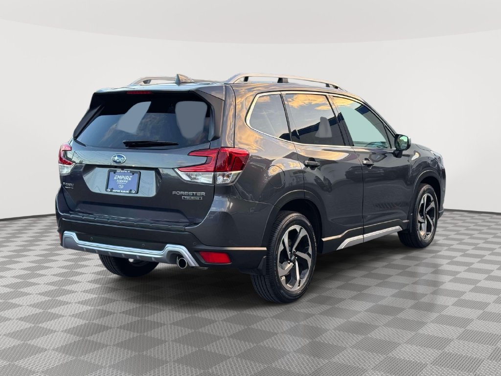 Used 2023 Subaru Forester Touring AWD/4WD image 8