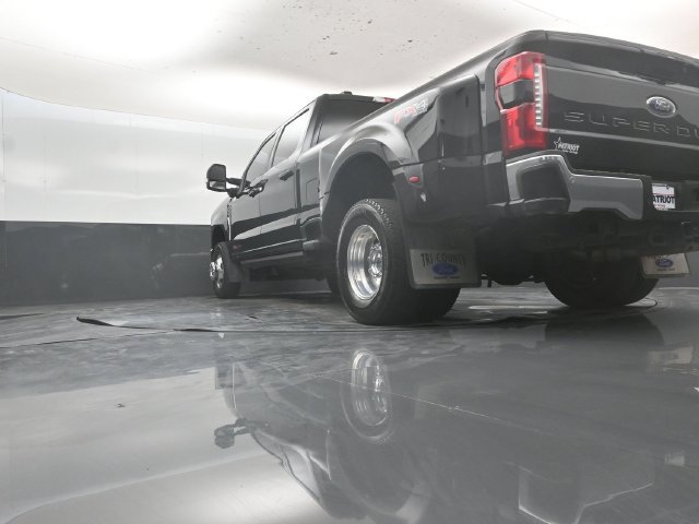 Used 2025 Ford F350 Lariat w/ Lariat Ultimate Package AWD/4WD image 50