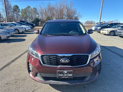 Used 2020 Kia Sorento LX image 3