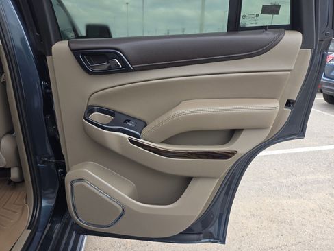 Certified 2020 GMC Yukon SLT w/ Premium Edition RWD image 24