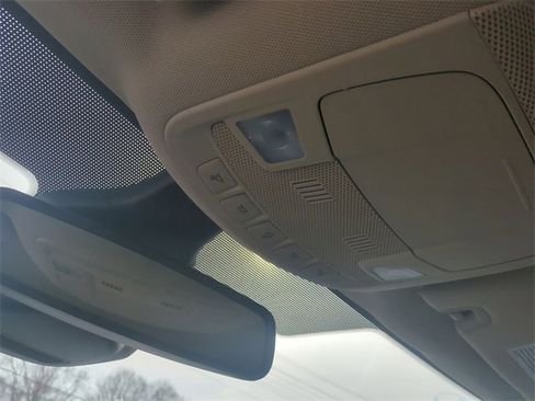 Used 2023 Ford Edge SEL w/ Convenience Package image 28