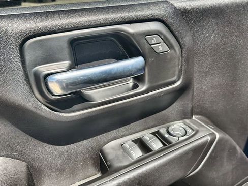 Used 2025 Chevrolet Silverado 1500 Custom image 22