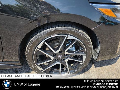 Used 2025 Nissan Sentra SR FWD image 9