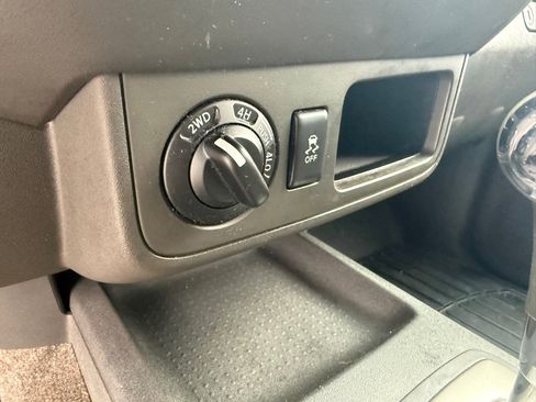 Used 2015 Nissan Xterra S w/ Value Package image 11