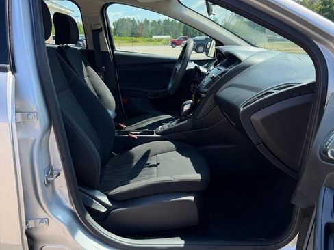 Used 2015 Ford Focus SE FWD image 17