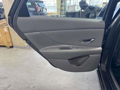 Certified 2025 Hyundai Elantra SEL w/ Cargo Package image 10