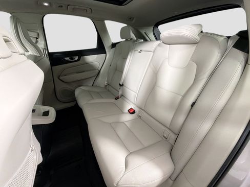 Certified 2023 Volvo XC60 B5 Plus w/ Climate Package AWD/4WD image 24