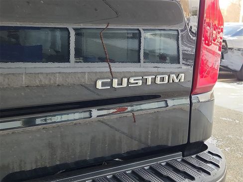 Used 2020 Chevrolet Silverado 1500 Custom w/ Custom Value Package image 31