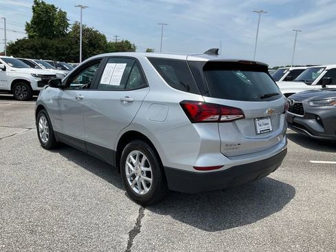 Used 2022 Chevrolet Equinox LS FWD image 20