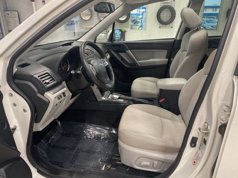 Used 2015 Subaru Forester 2.5i Premium w/ All-Weather Package AWD/4WD image 24