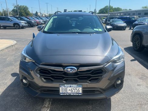 Used 2024 Subaru Crosstrek 2.5i Limited AWD/4WD image 2