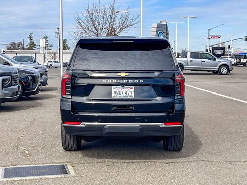 Used 2026 Chevrolet Suburban LS RWD image 3