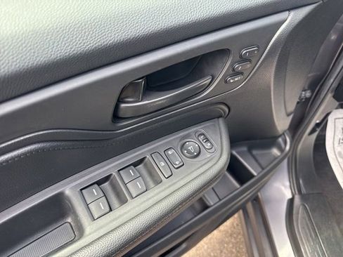 Used 2024 Honda Odyssey EX-L image 7