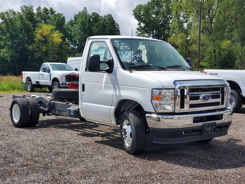 New 2024 Ford E-350 and Econoline 350 Super Duty w/ Ambulance Prep Package image 1