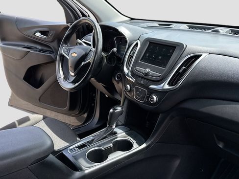 Used 2019 Chevrolet Equinox LT FWD image 5