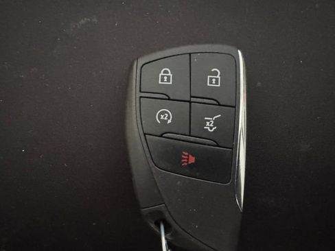 Used 2023 Buick Envision Avenir image 40