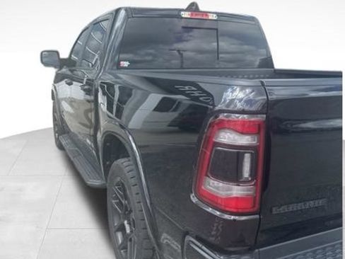 Used 2022 RAM 1500 Laramie AWD/4WD image 10
