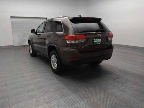 Used 2019 Jeep Grand Cherokee Laredo AWD/4WD image 5