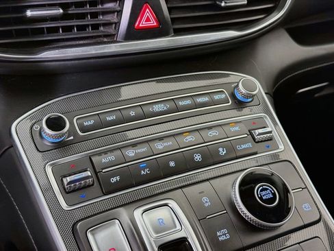 Used 2022 Hyundai Santa Fe SEL w/ Convenience + Premium Package FWD image 19