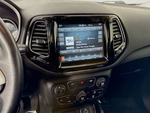 Used 2018 Jeep Compass Limited w/ Navigation Group image 14