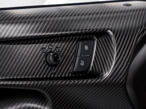 Used 2023 Lamborghini Huracan Tecnica image 10