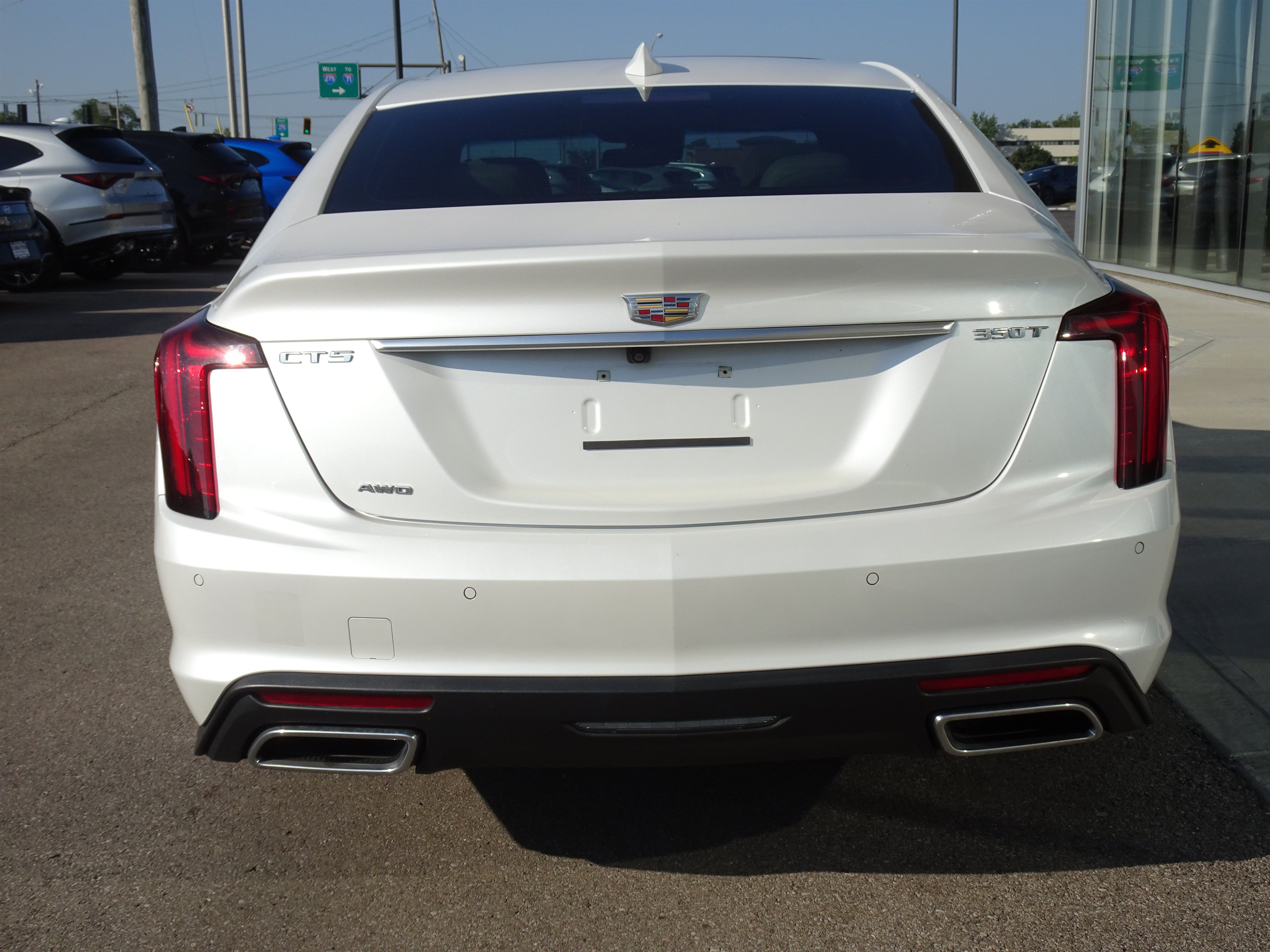 Used 2023 Cadillac CT5 Luxury w/ Sun And Sound Package AWD/4WD image 4
