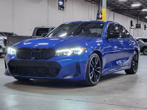 Used 2024 BMW M340i w/ Premium Package image 4