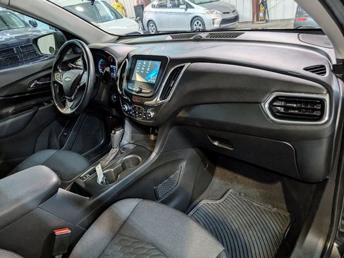 Used 2018 Chevrolet Equinox LT FWD image 28