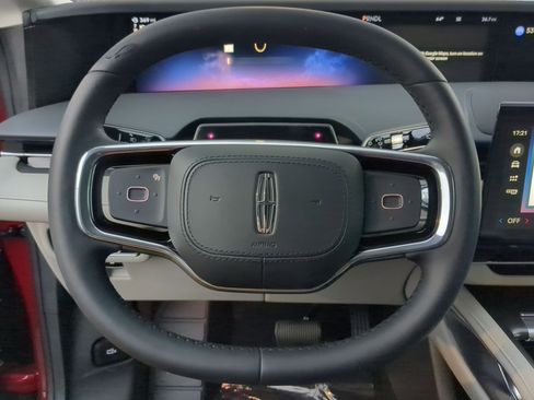 New 2026 Lincoln Nautilus Premier AWD/4WD image 13