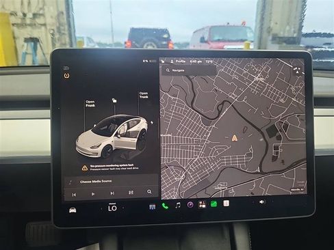 Used 2023 Tesla Model 3 Standard Range RWD image 5