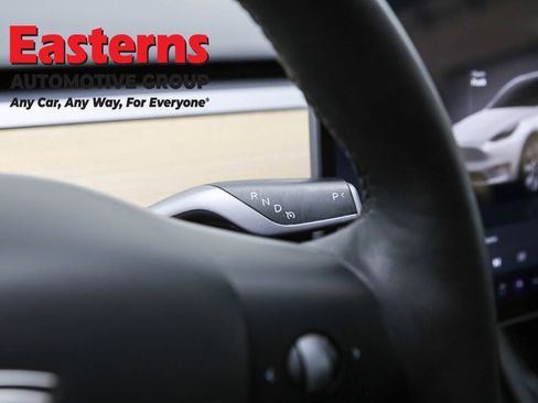 Used 2022 Tesla Model Y Long Range image 13