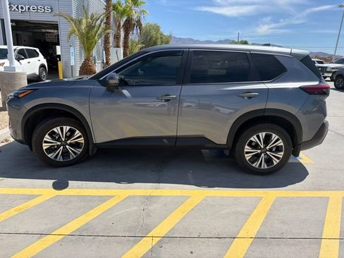 Certified 2023 Nissan Rogue SV FWD image 2