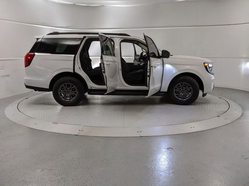 New 2025 Ford Expedition Active image 8