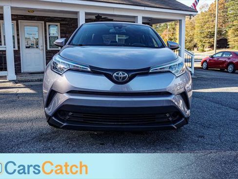 Used 2018 Toyota C-HR XLE image 11