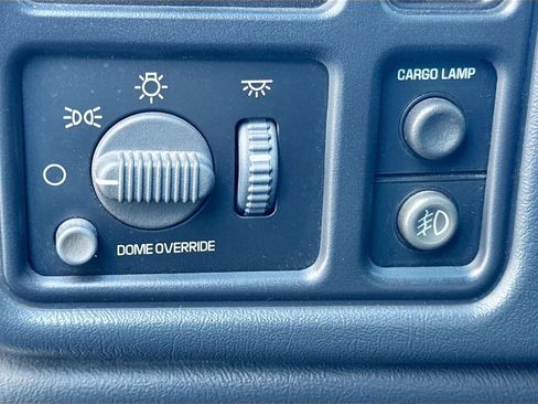 Used 2002 Chevrolet Silverado 1500 LT image 12