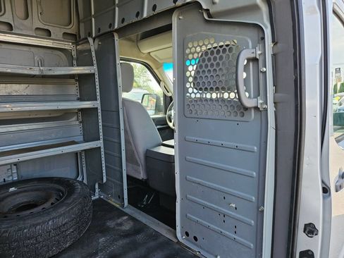 Used 2012 Nissan NV 2500 S RWD image 15