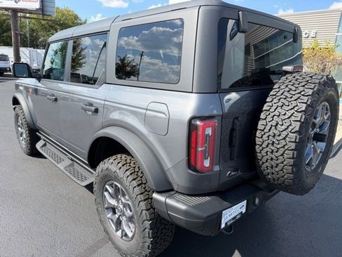 New 2025 Ford Bronco Badlands image 8