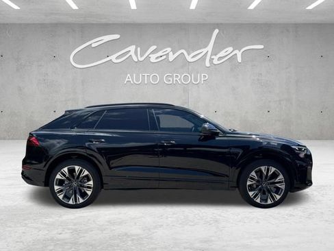 Used 2025 Audi Q8 Premium Plus AWD/4WD image 21
