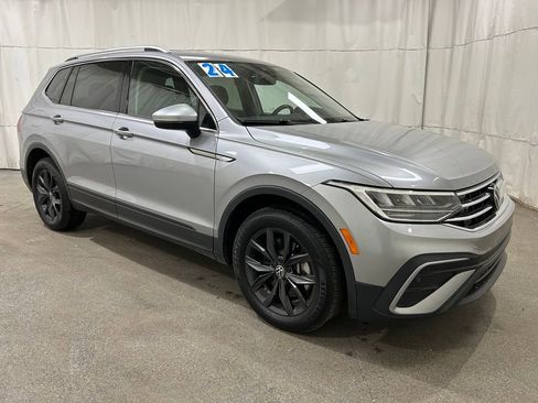 Used 2024 Volkswagen Tiguan Wolfsburg Edition image 2
