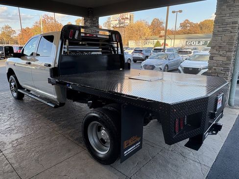 Used 2023 RAM 3500 Tradesman AWD/4WD image 10