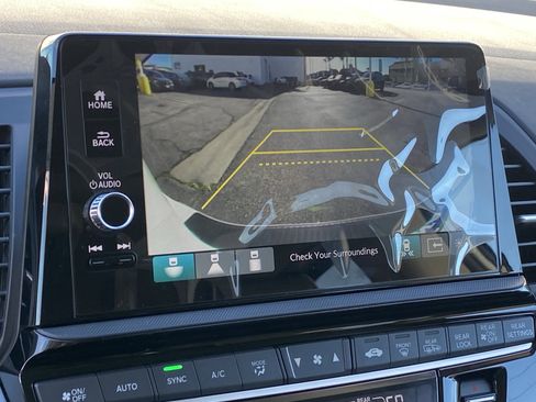 New 2026 Honda Odyssey Touring image 17