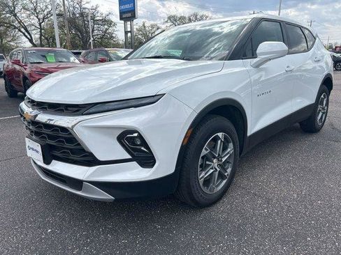New 2024 Chevrolet Blazer LT AWD/4WD image 9