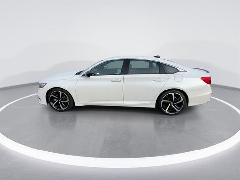 Used 2022 Honda Accord Sport image 8