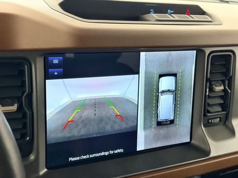 Used 2024 Ford Bronco Outer Banks image 28